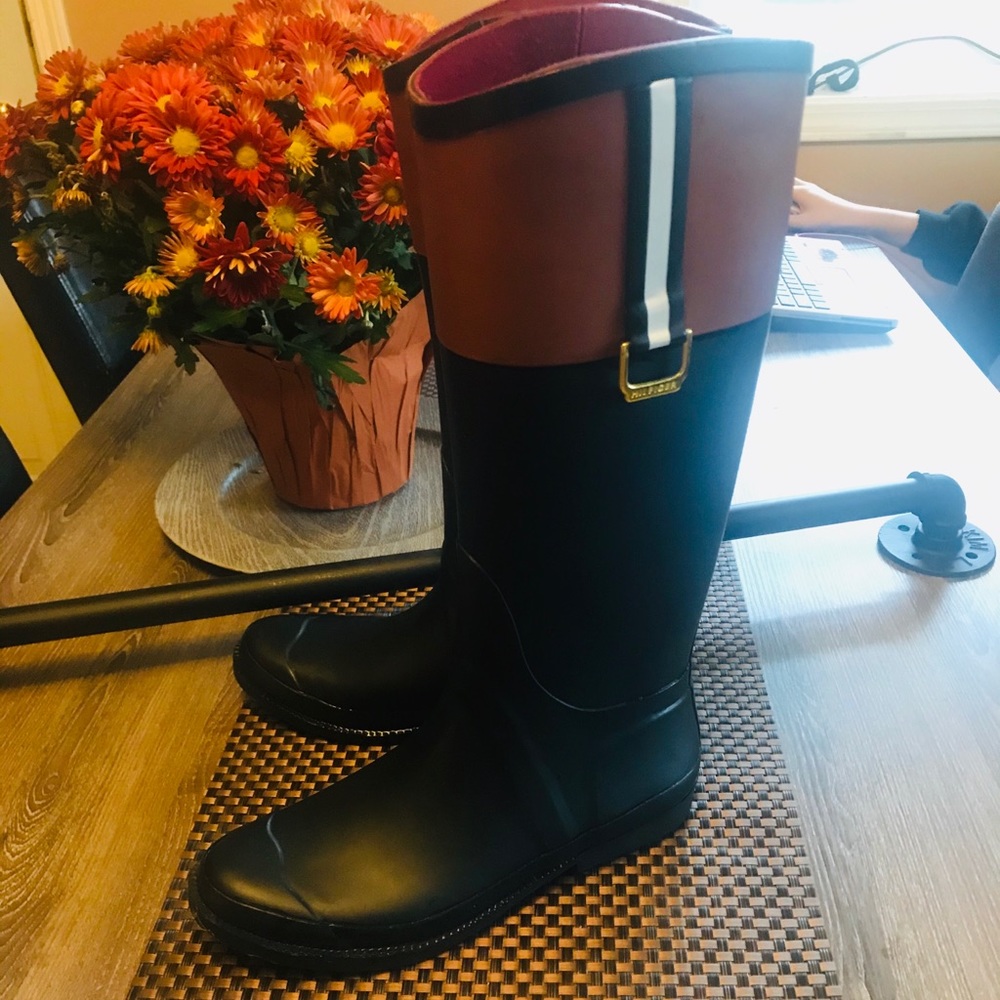 Rain boots